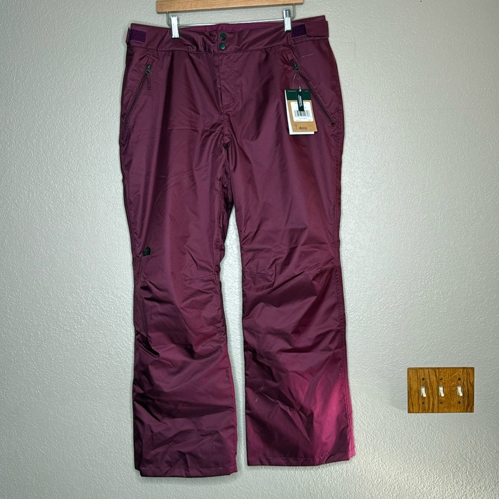 The North Face Women's Sally Insulated Pant - Picture 3 of 9